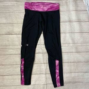 Under armour women L cold gear compression leggings pink & black